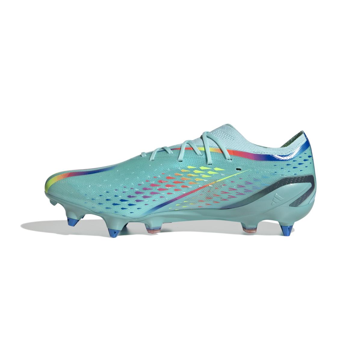 product/a/d/adidas_gw8442_4_footwear_photography_side_medial_center_view_white_000.jpg