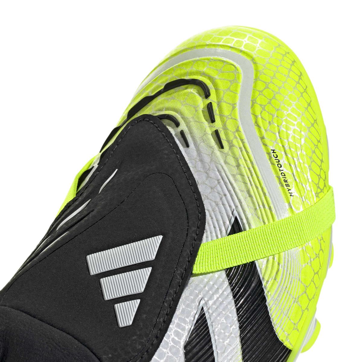 product/a/d/adidas_js4074_7_footwear_photography_detail_view_1_white-nw091725.jpg