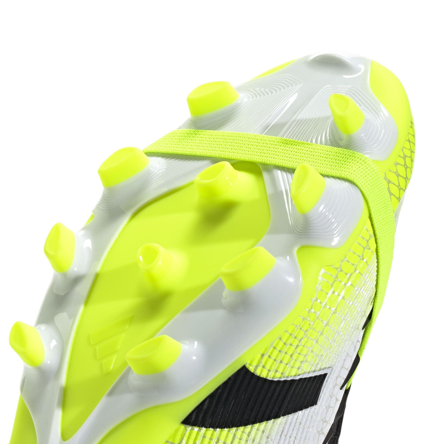 product/a/d/adidas_js4074_8_footwear_photography_detail_view_2_white-nw091725.jpg